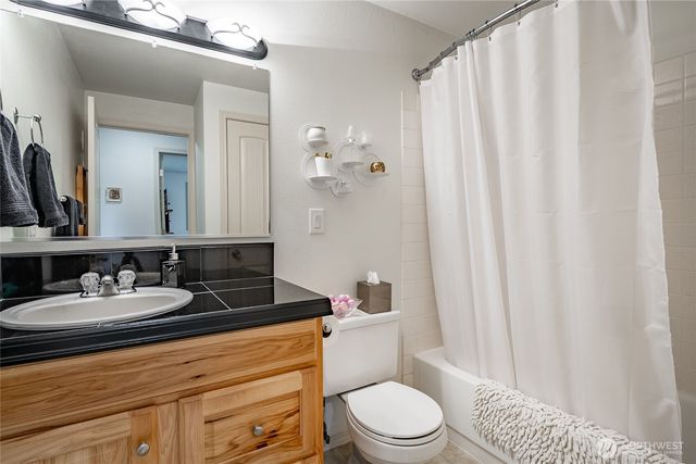 8039 Niska Road, Blaine, WA 98230