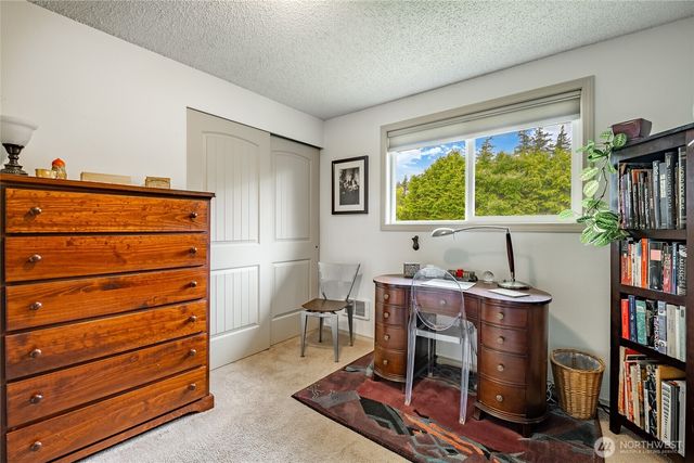 8039 Niska Road, Blaine, WA 98230