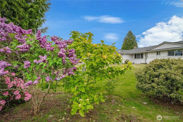 8039 Niska Road, Blaine, WA 98230