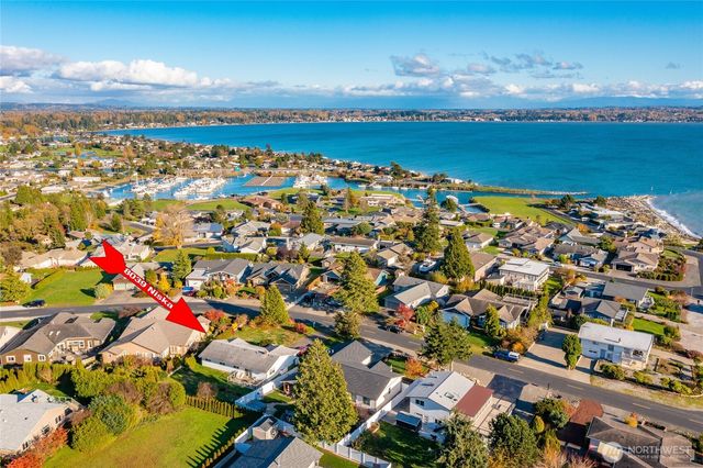 8039 Niska Road, Blaine, WA 98230