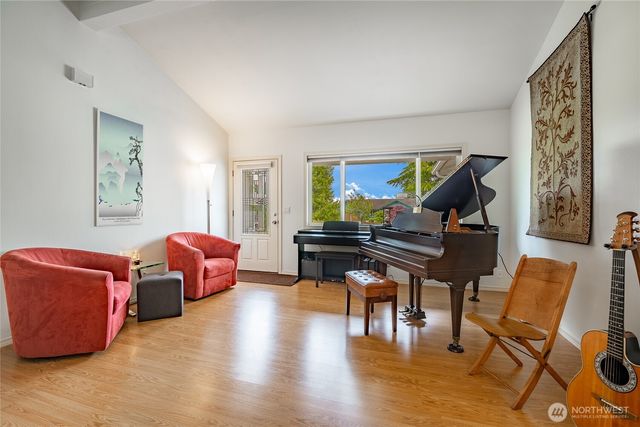 8039 Niska Road, Blaine, WA 98230