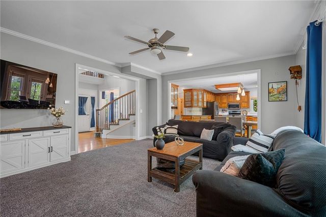 9101 NW 86th Court, Kansas City, MO 64153