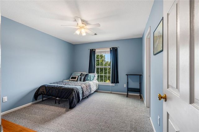 9101 NW 86th Court, Kansas City, MO 64153
