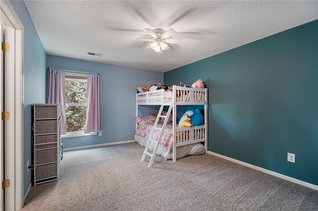 9101 NW 86th Court, Kansas City, MO 64153