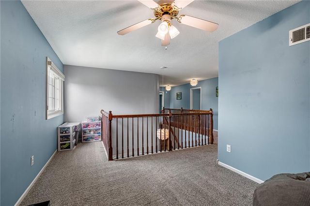 9101 NW 86th Court, Kansas City, MO 64153