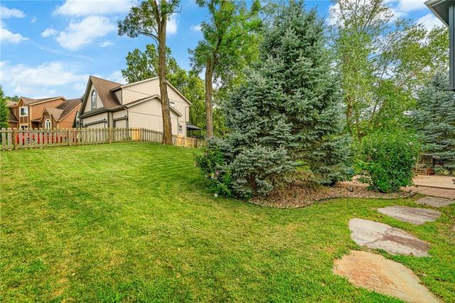 9101 NW 86th Court, Kansas City, MO 64153