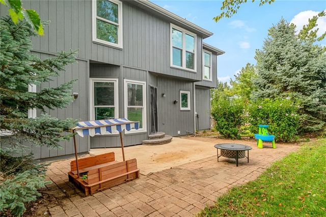 9101 NW 86th Court, Kansas City, MO 64153