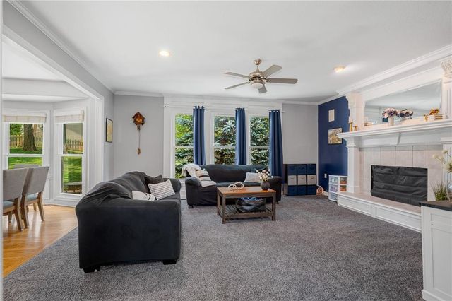 9101 NW 86th Court, Kansas City, MO 64153