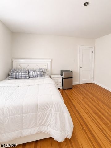1019 Elmer Pl, Hillside Twp., NJ 07205