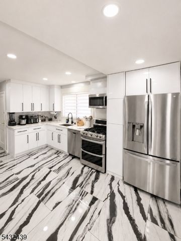 1019 Elmer Pl, Hillside Twp., NJ 07205
