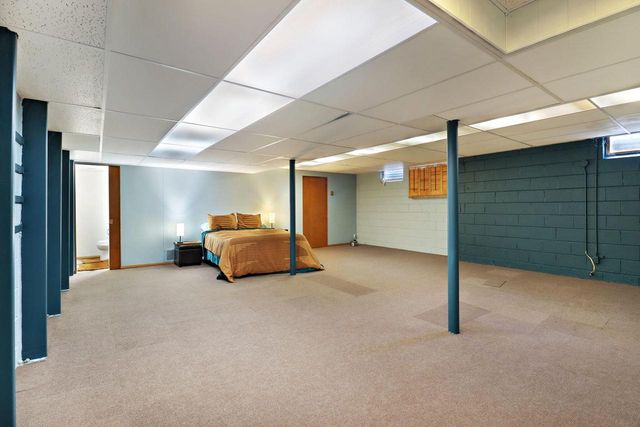 3182 Knoll BOULEVARD, Wauwatosa, WI 53222