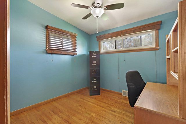 3182 Knoll BOULEVARD, Wauwatosa, WI 53222