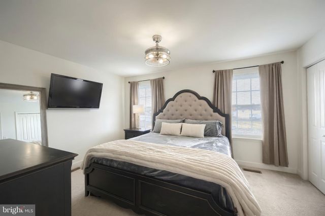 263-A 3RD ST, Hanover, PA 17331