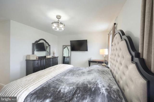 263-A 3RD ST, Hanover, PA 17331