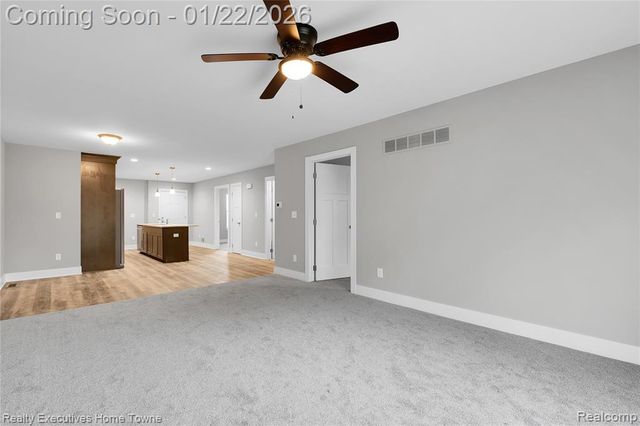 302 Hidden Harbor Way 25, Marine City, MI 48039