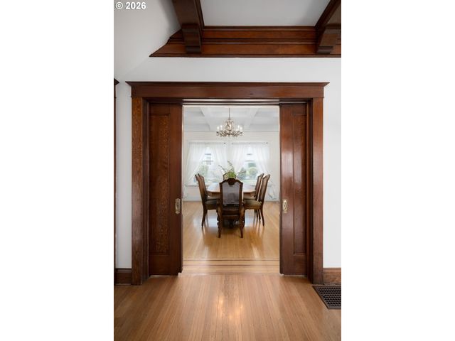 807 Se 28TH Ave, Portland, OR 97214