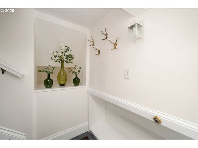 807 Se 28TH Ave, Portland, OR 97214