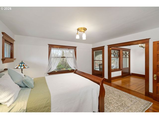 807 Se 28TH Ave, Portland, OR 97214