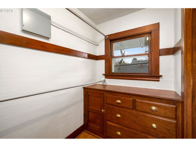 807 Se 28TH Ave, Portland, OR 97214