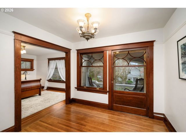 807 Se 28TH Ave, Portland, OR 97214