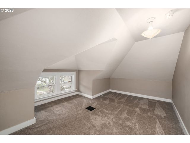 807 Se 28TH Ave, Portland, OR 97214