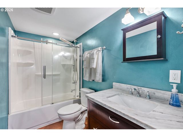 807 Se 28TH Ave, Portland, OR 97214