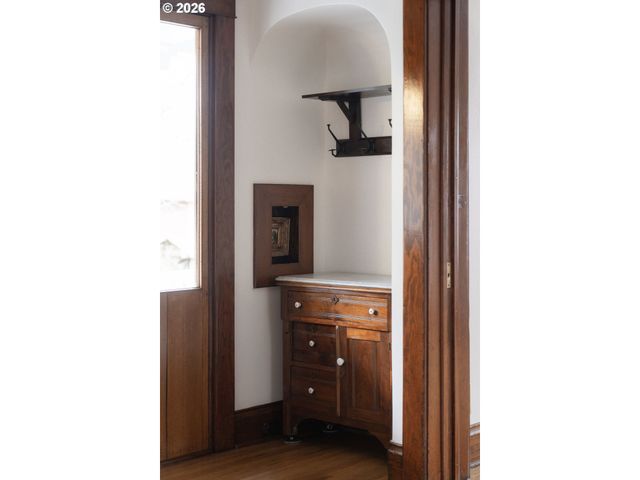 807 Se 28TH Ave, Portland, OR 97214