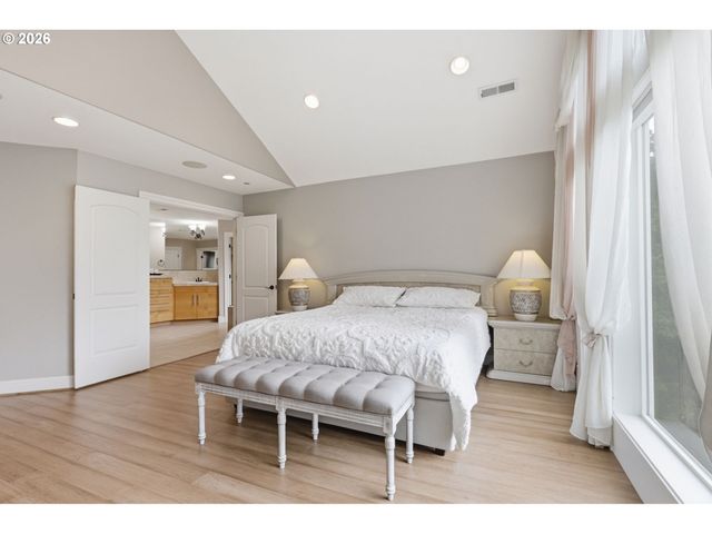 3744 Nw 19TH Cir, Camas, WA 98607