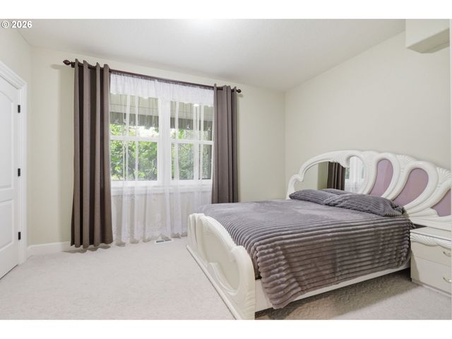 3744 Nw 19TH Cir, Camas, WA 98607