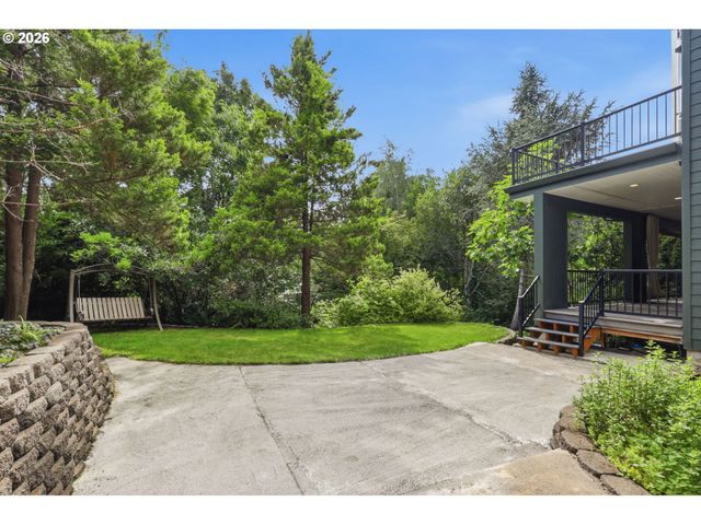 3744 Nw 19TH Cir, Camas, WA 98607