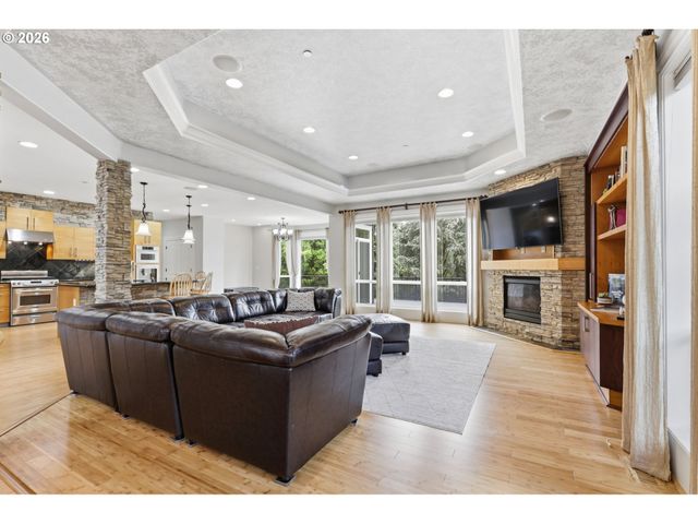 3744 Nw 19TH Cir, Camas, WA 98607