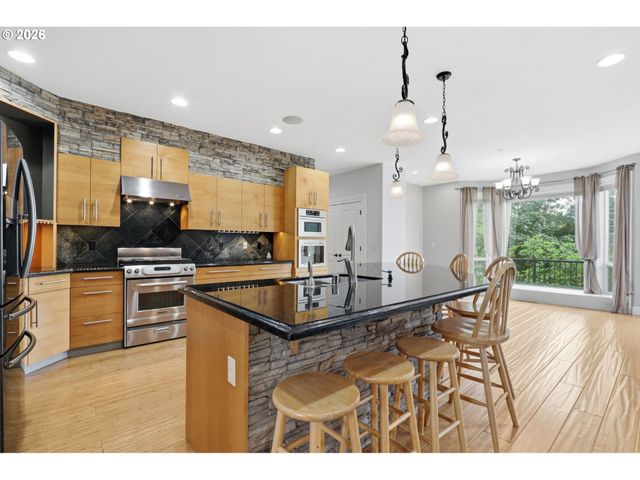 3744 Nw 19TH Cir, Camas, WA 98607