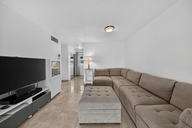 251 S GOLF Boulevard 287, Pompano Beach, FL 33064