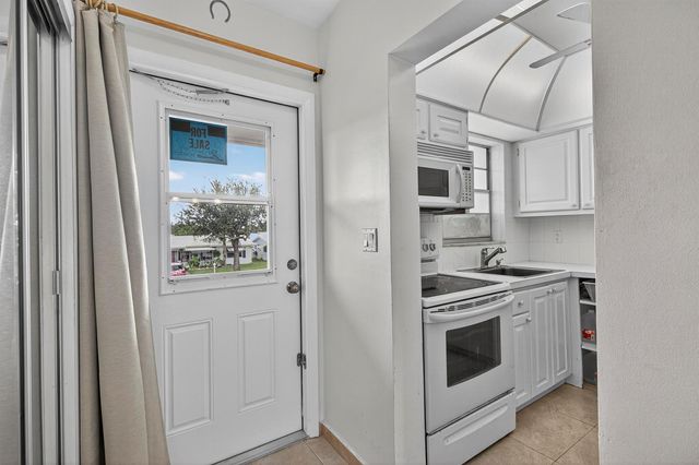 251 S GOLF Boulevard 287, Pompano Beach, FL 33064