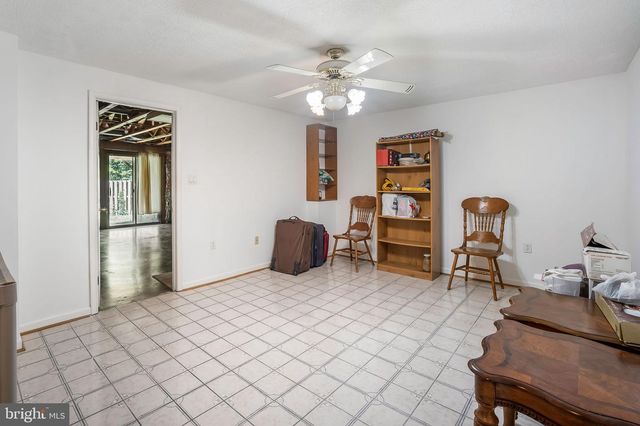 8711 DITMARS CT, Manassas, VA 20110