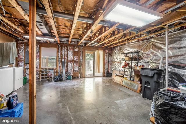 8711 DITMARS CT, Manassas, VA 20110