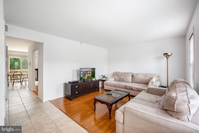 8711 DITMARS CT, Manassas, VA 20110
