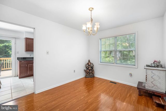 8711 DITMARS CT, Manassas, VA 20110