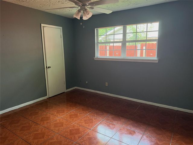 10606 Kirkshire Drive, Houston, TX 77089