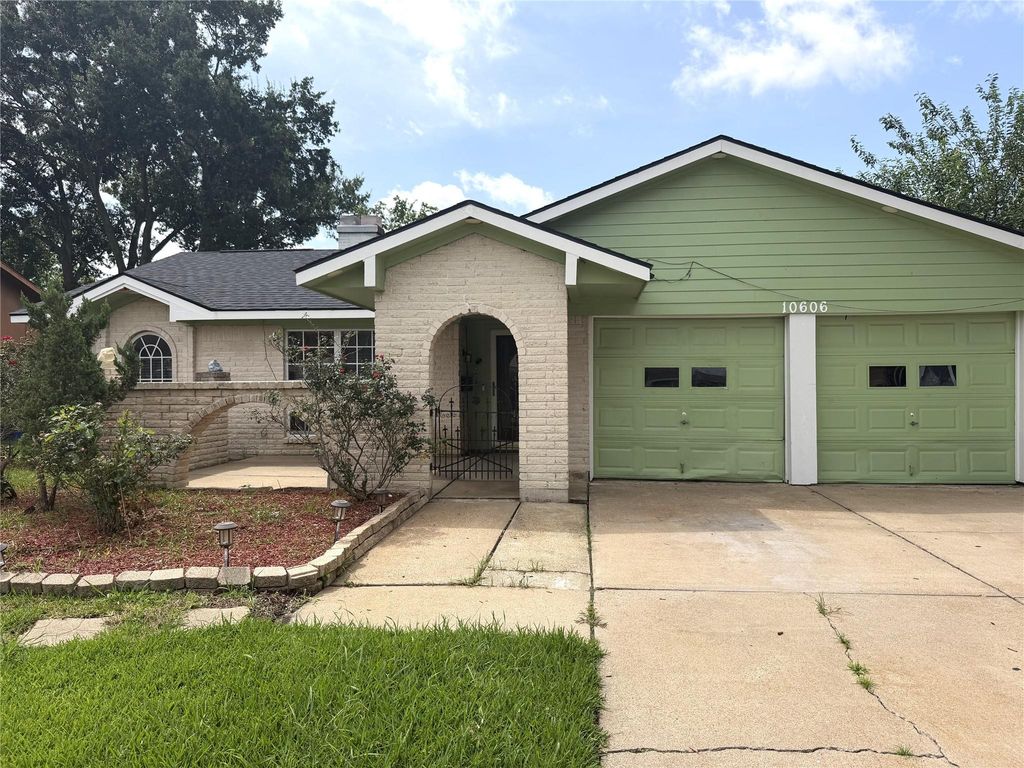 10606 Kirkshire Drive, Houston, TX 77089