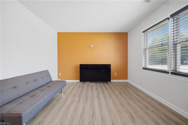 646 Garfield AVE, Virginia Beach, VA 23452