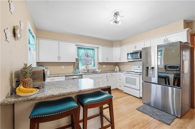 1424 Lawrence Avenue, Leavenworth, KS 66048