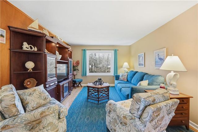 1424 Lawrence Avenue, Leavenworth, KS 66048