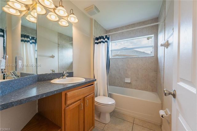3002 Balsam Ct, La Belle, FL 33935