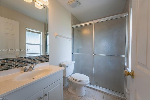 3002 Balsam Ct, La Belle, FL 33935