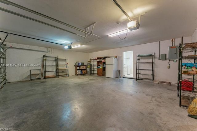 3002 Balsam Ct, La Belle, FL 33935