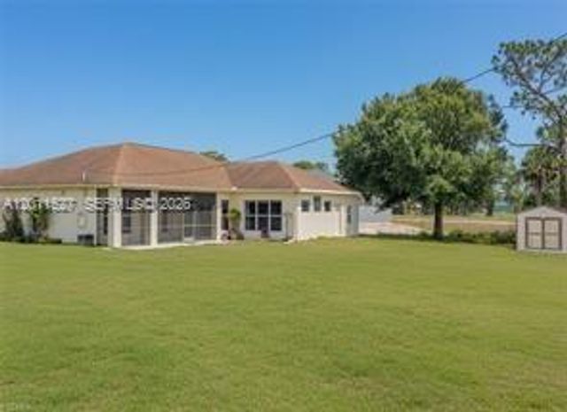 3002 Balsam Ct, La Belle, FL 33935