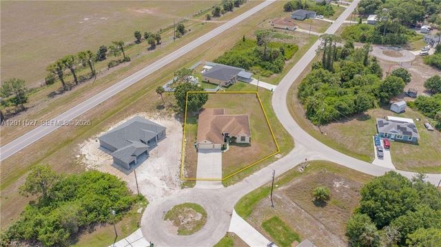 3002 Balsam Ct, La Belle, FL 33935
