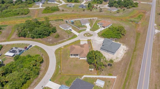 3002 Balsam Ct, La Belle, FL 33935