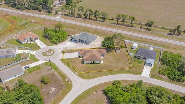 3002 Balsam Ct, La Belle, FL 33935
